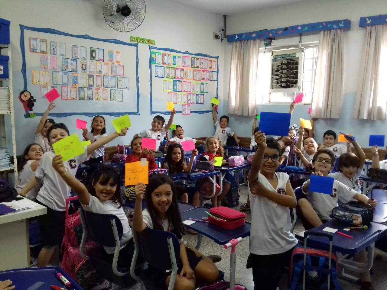 2° ano B. Aula de produção de texto.